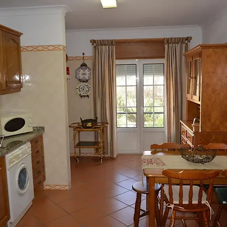 Holidays- T1 Apartment *