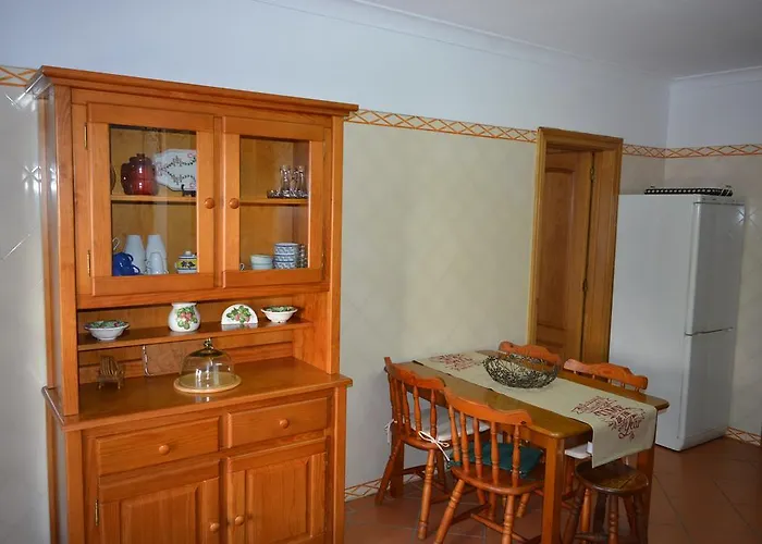 Holidays- T1 아파트 에리세이라