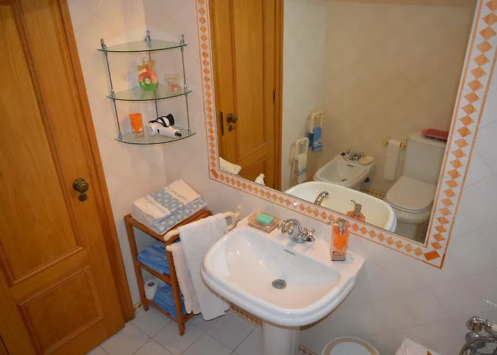 Holidays- T1 아파트